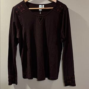 Aventura Women's Embroidered Long Sleeve Top